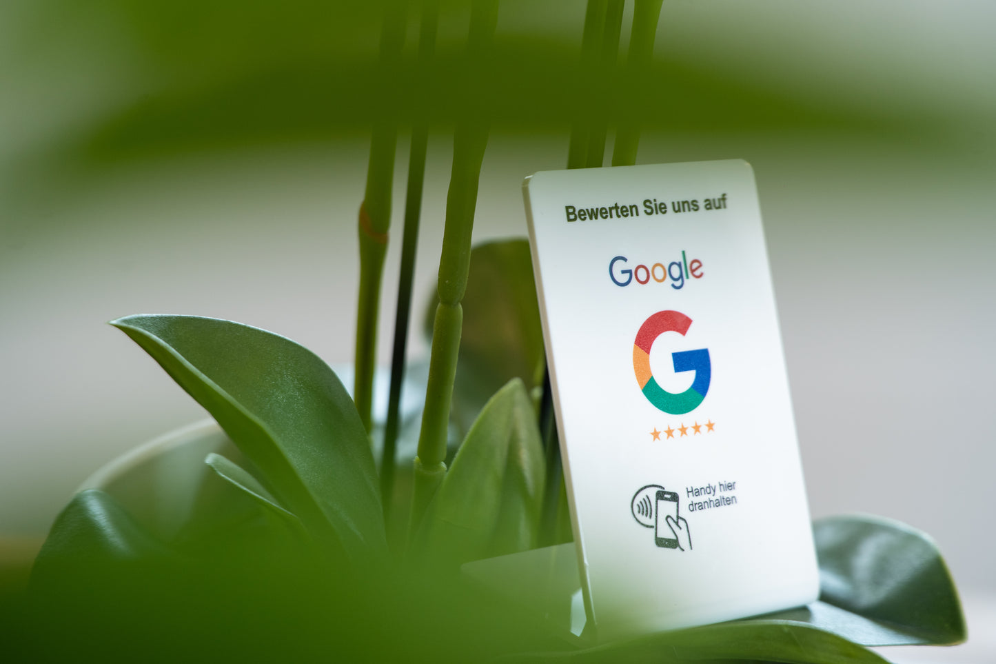 Google NFC Bewertung Aufsteller weiß